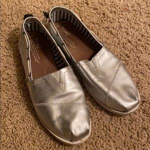 Silver Slip-on TOMS